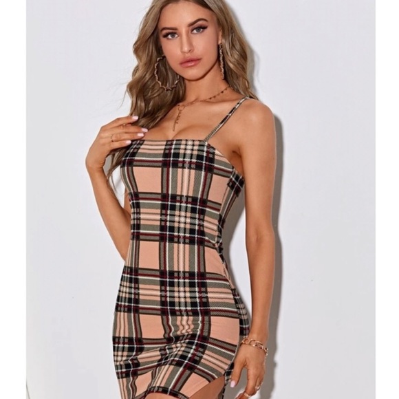 Plaid Print Bodycon Mini Dress - Picture 7 of 10